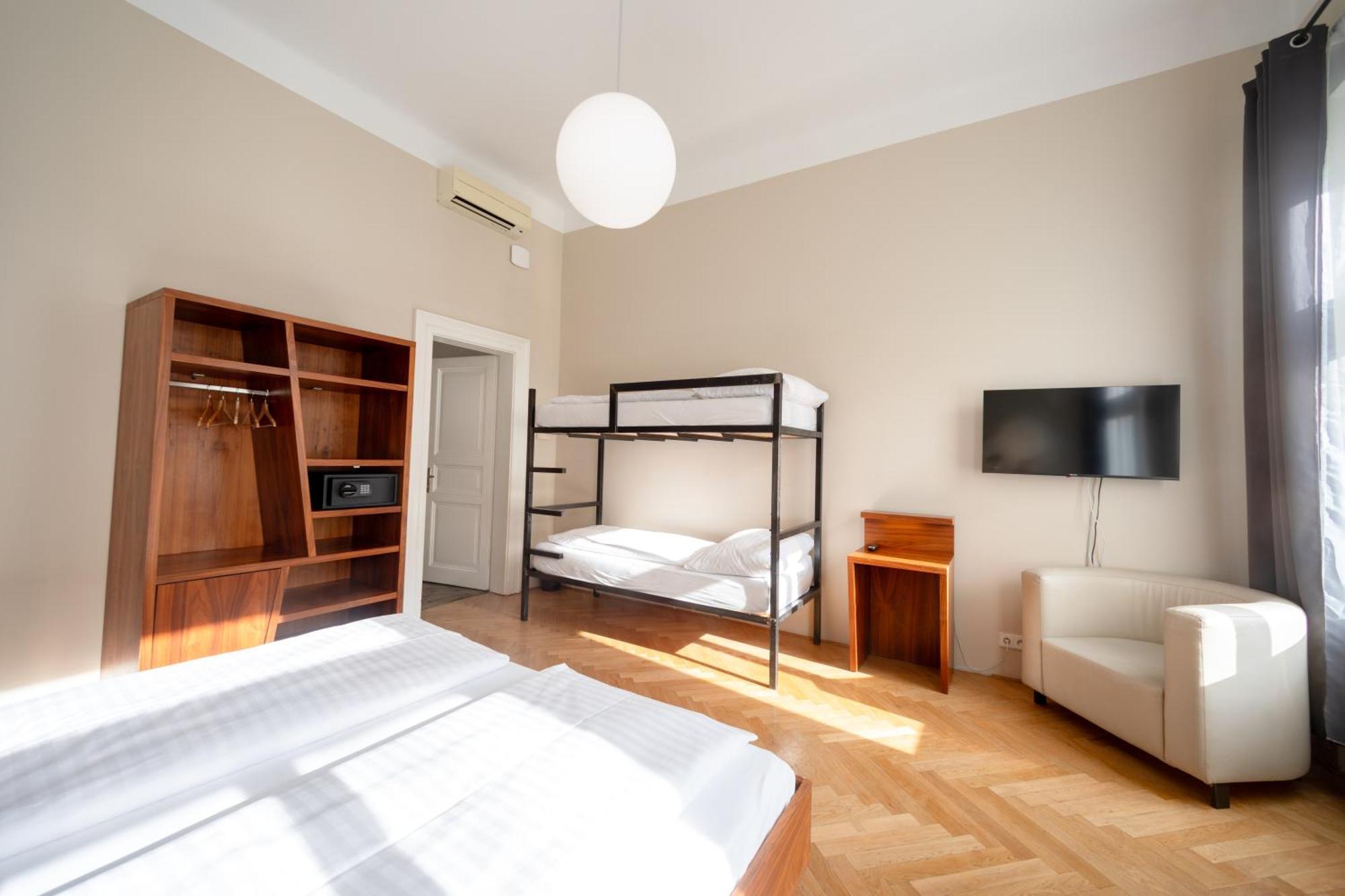 Sophie'S Hostel — Fotók 3